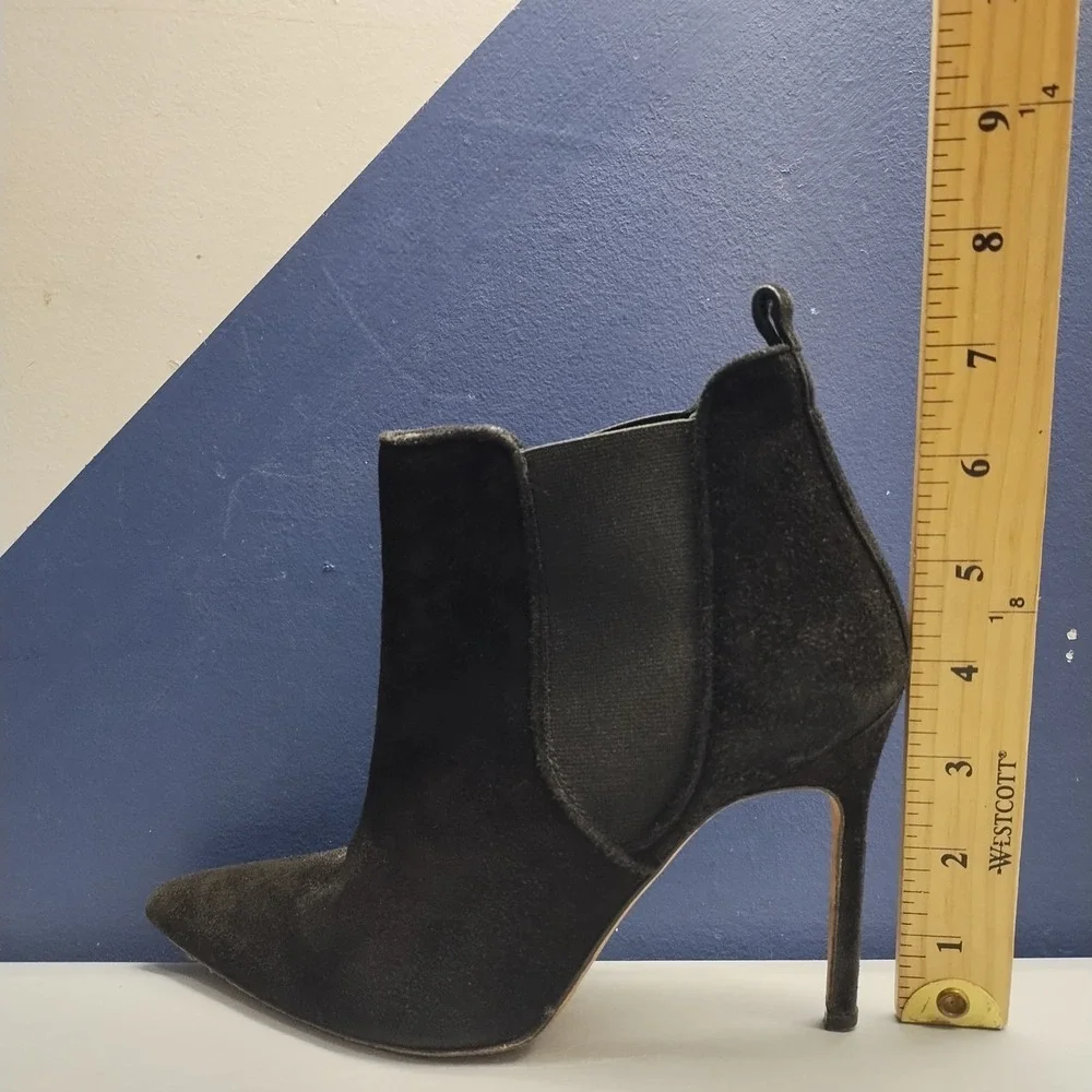 Manolo Blahnik answer number